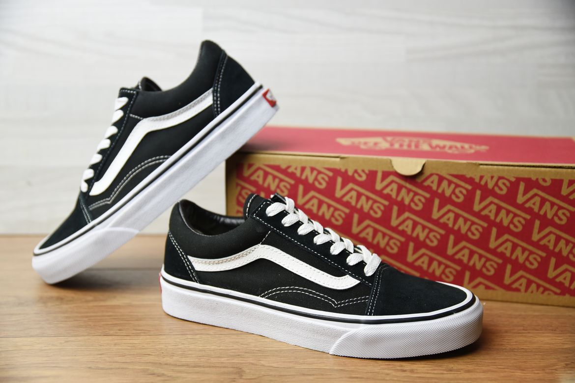 Cum poti verifica daca incaltamintea Vans e originala