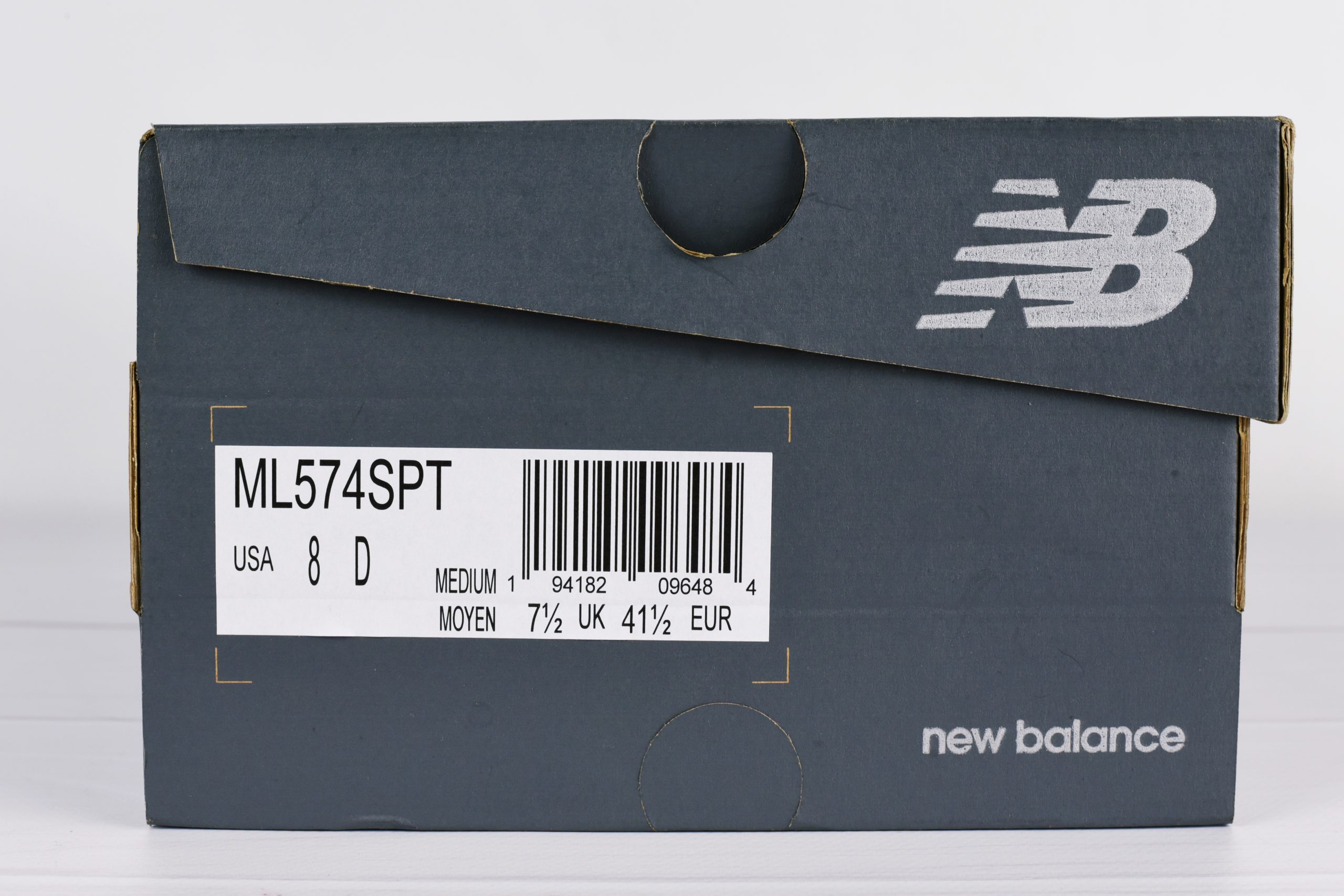 Cum sa recunoasti cutia originala New Balance
