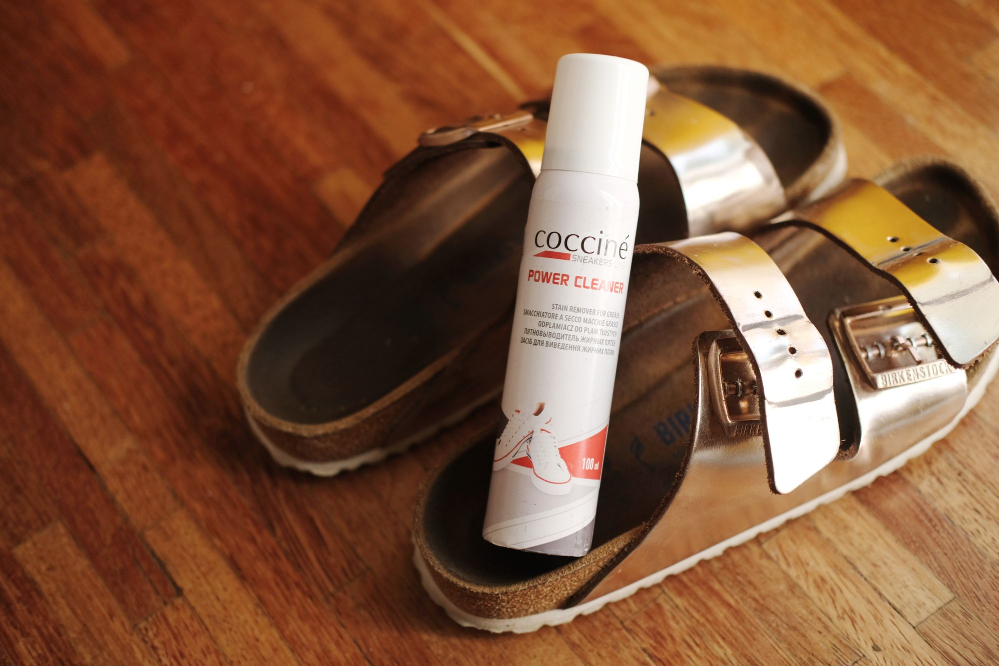Cum trebuie curățata talpa Birkenstock Cosmetice